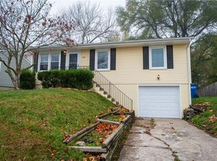 226 S Terrace Ave, Liberty, MO 64068