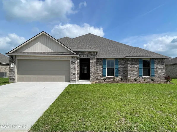 410 Dulworth Ct, Breaux Bridge, LA 70517