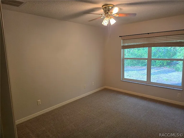 14 Hollyhock Ct — Photo 19