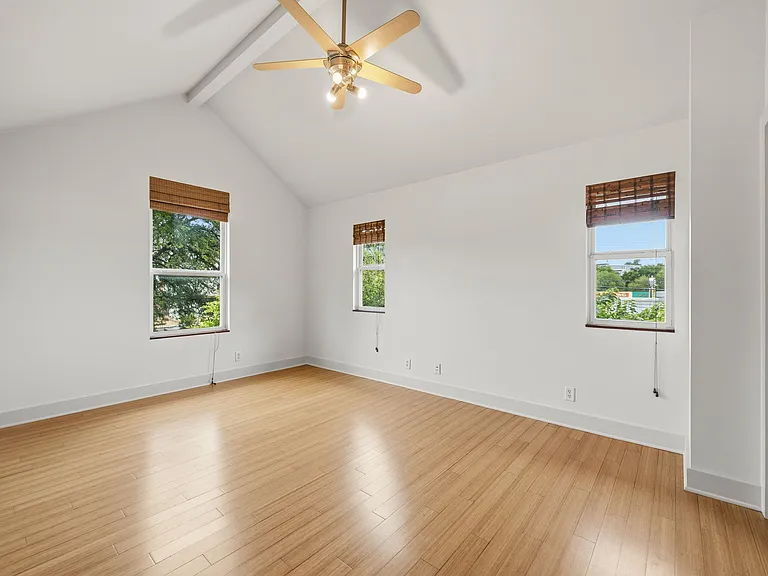 2214 Iva Ln #B — Photo 32