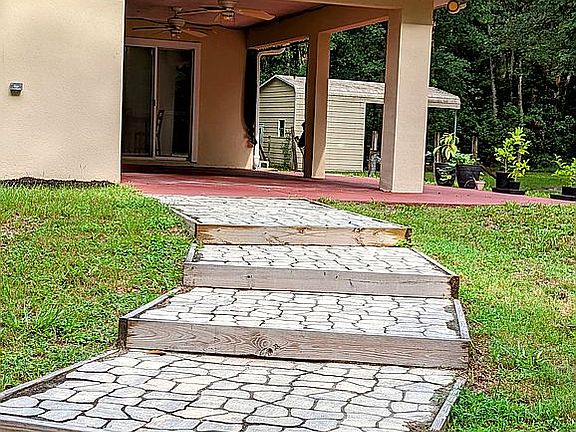 Walkway from house to garage