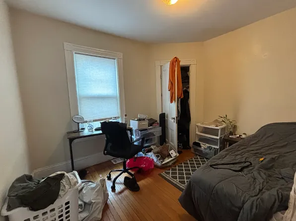 35 Jefferson St #1, Cambridge, MA 02141