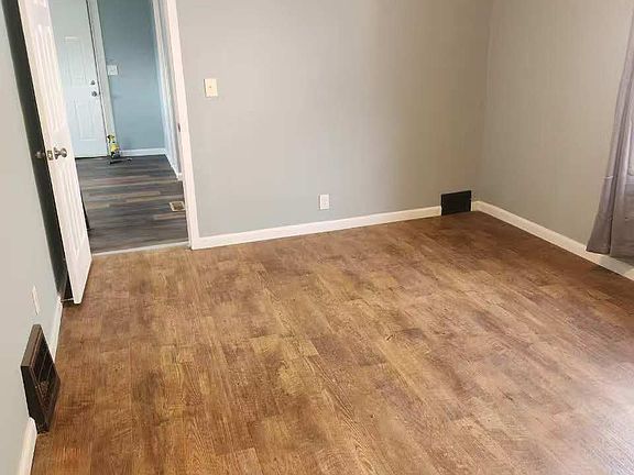 5th image of 6308 Lansing Ave
