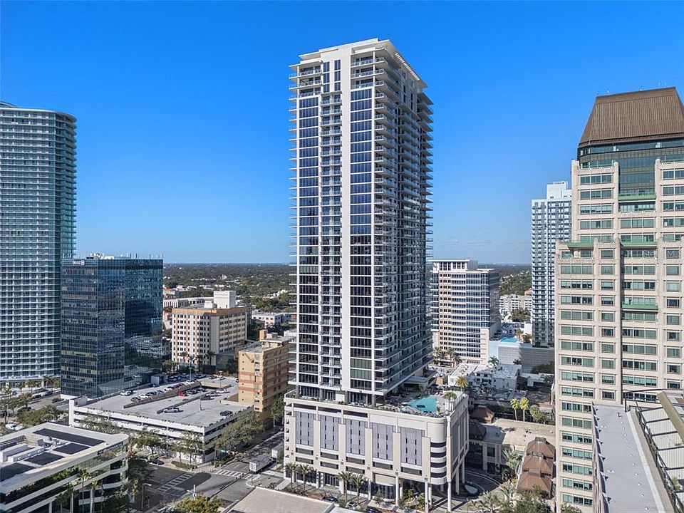 1st image of 275 1ST AVENUE S #2401