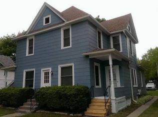 1618 Brown St, Bettendorf, IA 52722