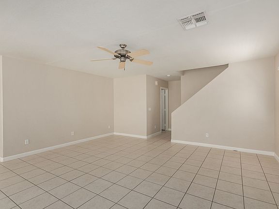 4th image of 2880 E Augusta Ave