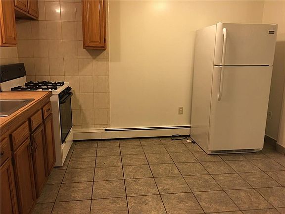 2nd image of 23 Starr St APT G