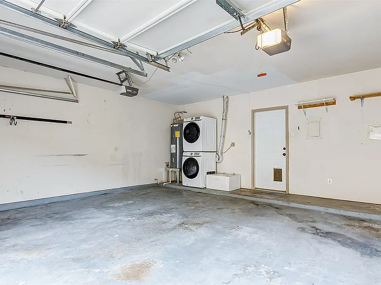 7350 Kirby Dr #5 — Photo 19