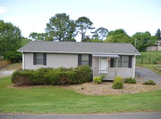 228 Humphrey Dr, Seymour, TN 37865