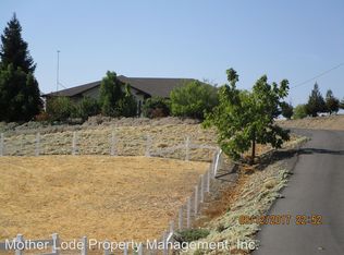 4002 Little John Rd, Copperopolis, CA 95228