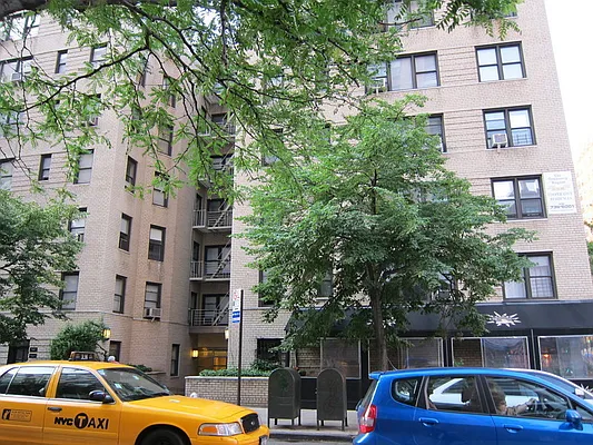 Rented by B Gans Management | media 5