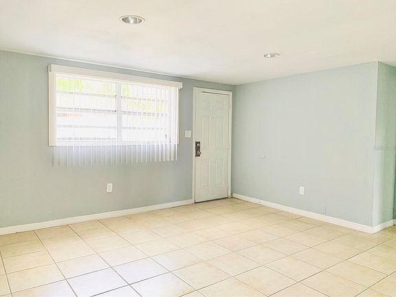 4th image of 8807 N Mulberry St APT B
