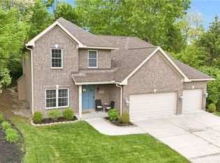 2811 Torrey Pnes, Beavercreek, OH 45431