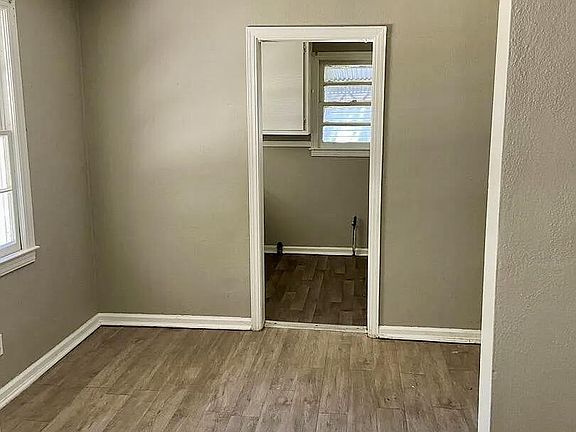 3rd image of 2436 Bruce Ave
