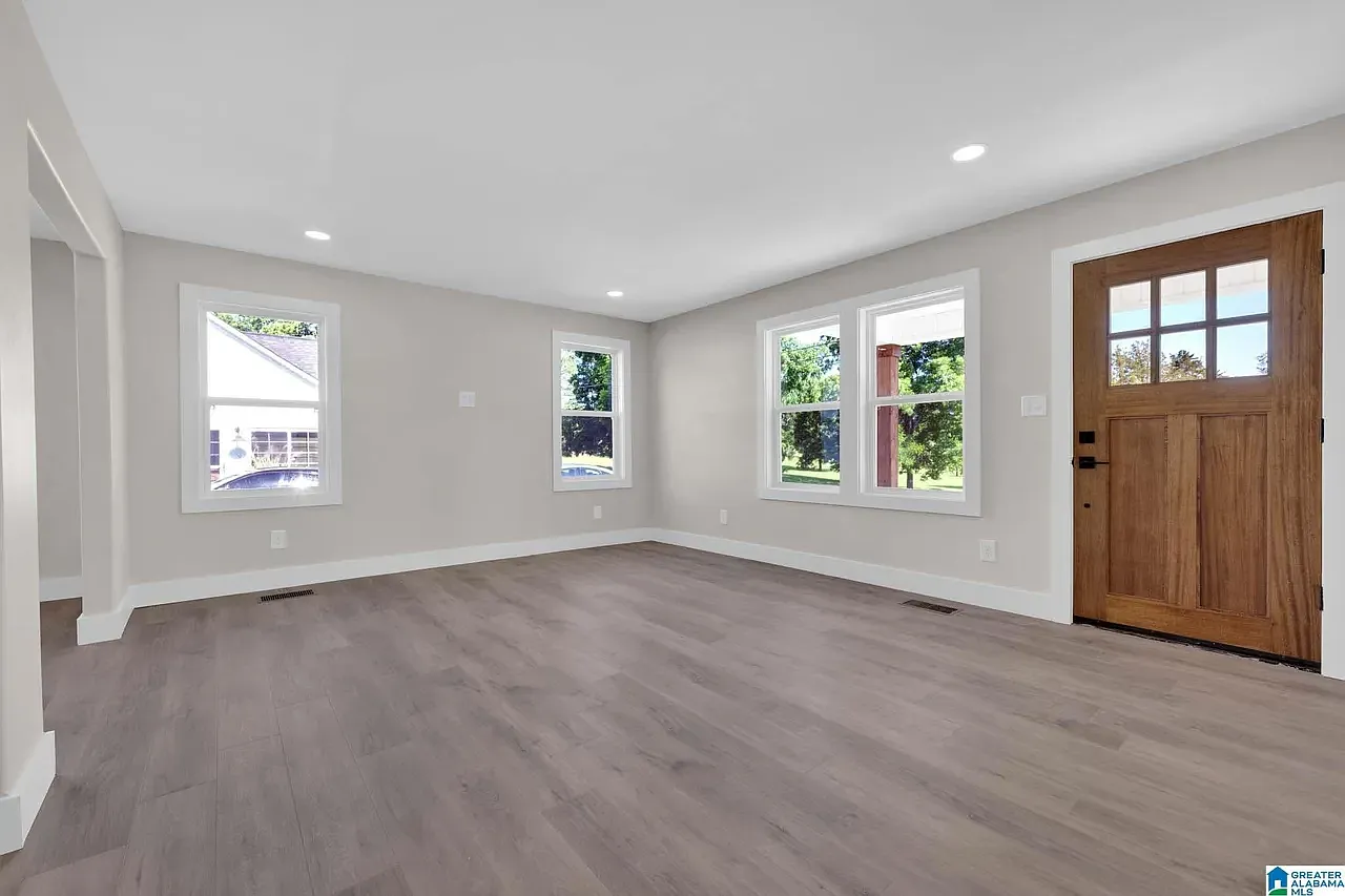 3 bed, 1700 sqft, $1,950 — Photo 4