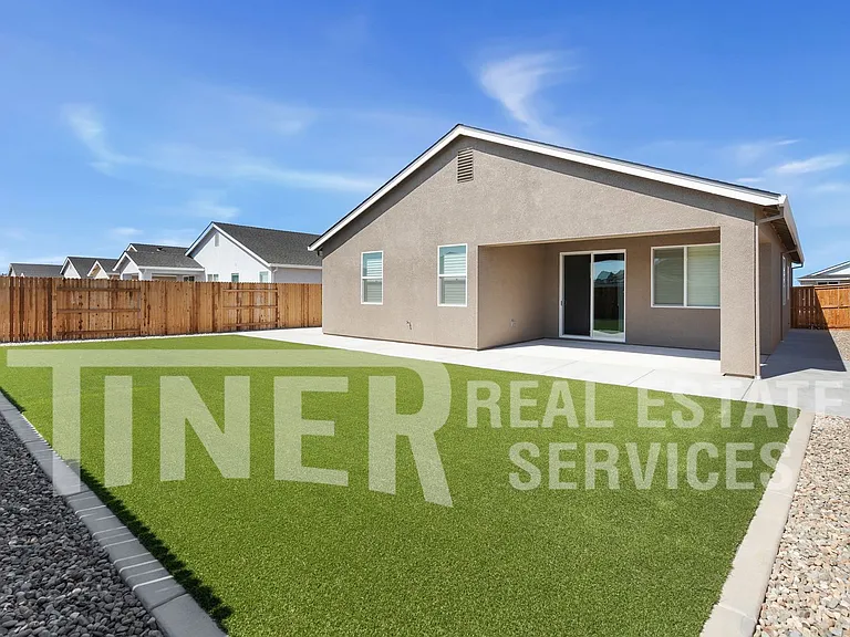 7160 El Cerrito Way — Photo 20