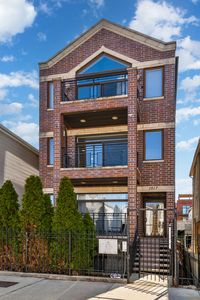 1517 W Augusta Blvd #2, Chicago, IL, 60642