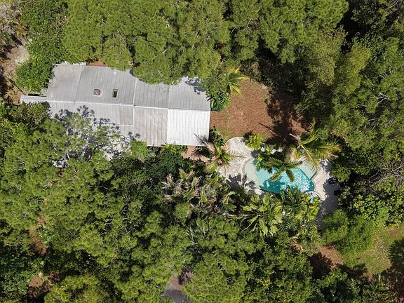 3rd image of 12566 Old Indiantown Road