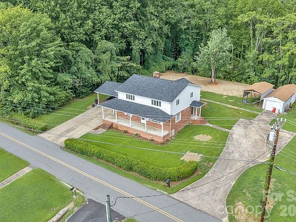 2nd image of 490 Morehead Rd