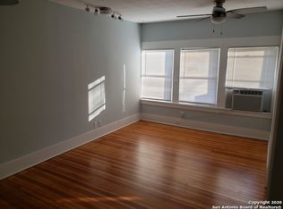 1120 W Woodlawn Ave #5, San Antonio, TX 78201
