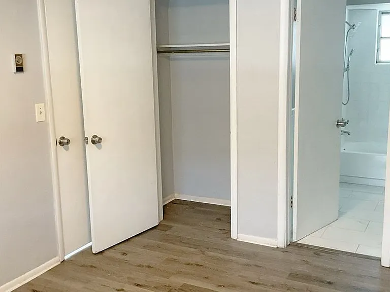 5633 Golden Nugget Dr — Photo 13