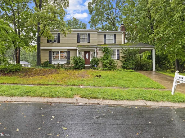 649 Parkland Pl, Glen Burnie, MD 21061