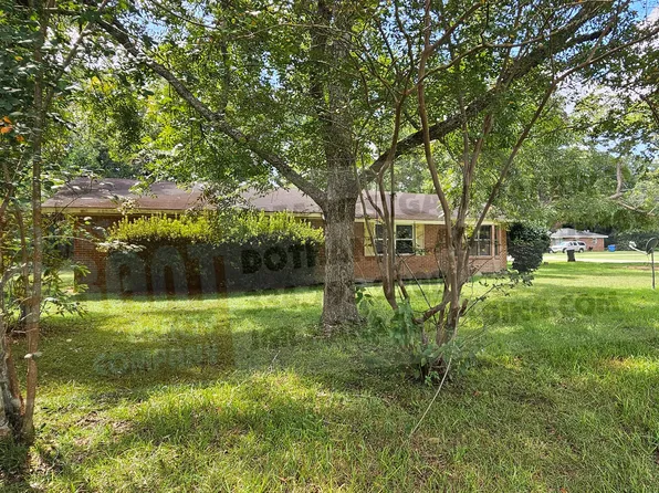 3309 Cathy Lou Rd, Dothan, AL 36303