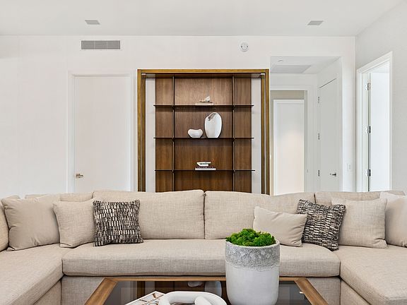 5th image of 725 S Ocean Blvd #402