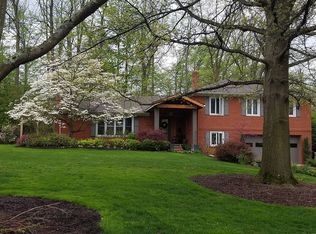 24220 Hermitage Rd, Shaker Heights, OH 44122