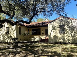 2 W Park Ln #402, Universal City, TX 78148