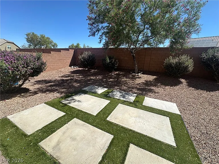 2618 Cooper Gallery St — Photo 31