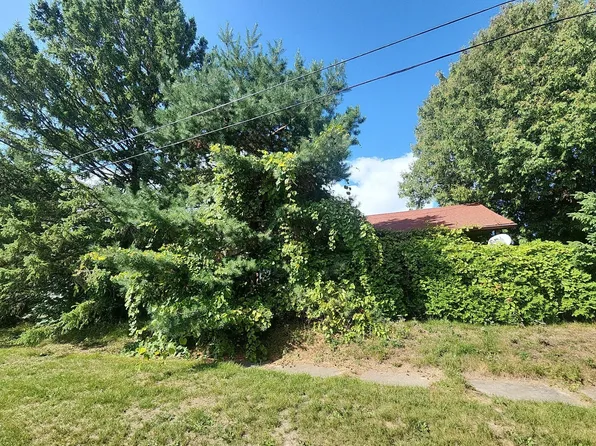 W2947 Main St, Campbellsport, WI 53010
