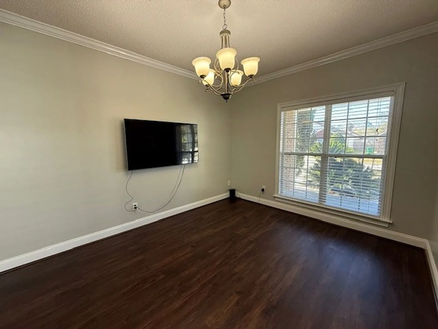 4 bedroom home in Greyfield Place S/D — Photo 4