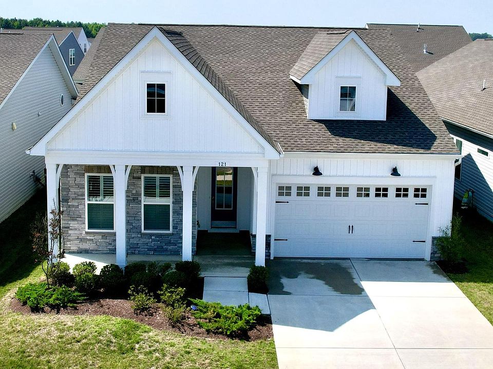2nd image of 121 Merlin Dr