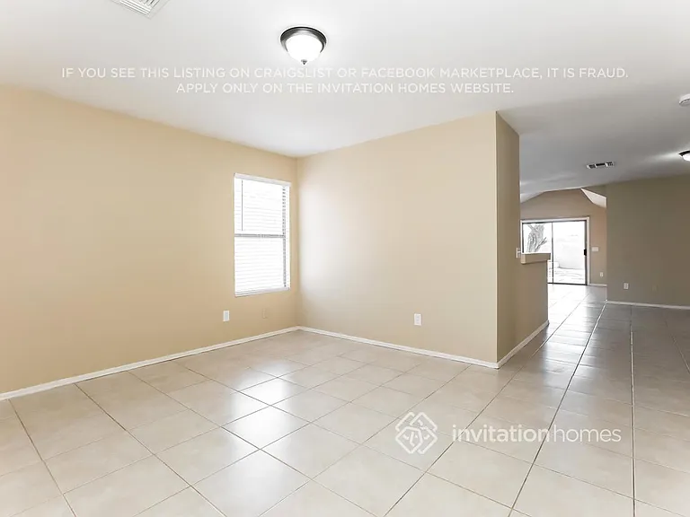 10465 E Azalea Ave — Photo 3