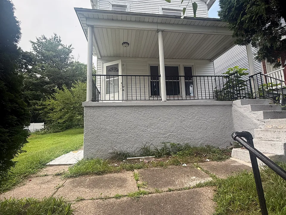 513 N Irving Ave