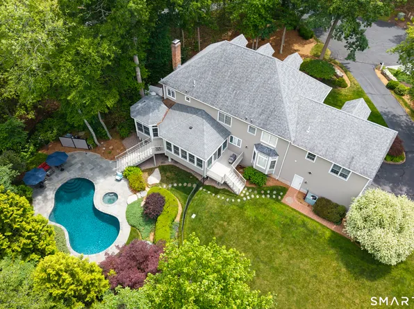11 Timber Lane, Guilford, CT 06437