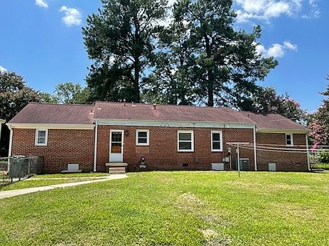 2nd image of 1708 Parlow Dr