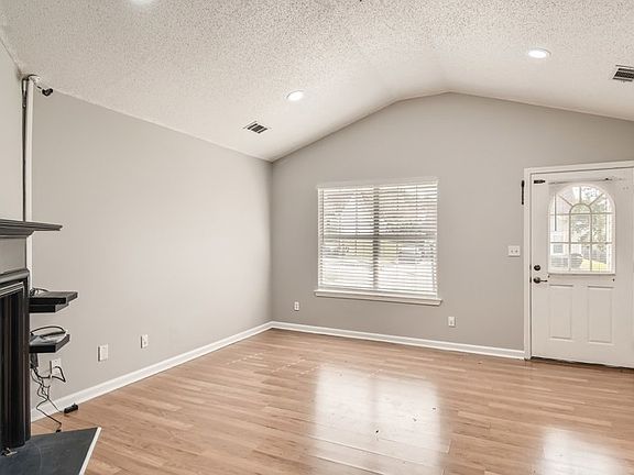 5th image of 308 Breezy Hill Walk