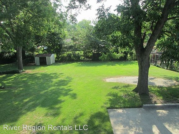 5th image of 825 Joryne Dr