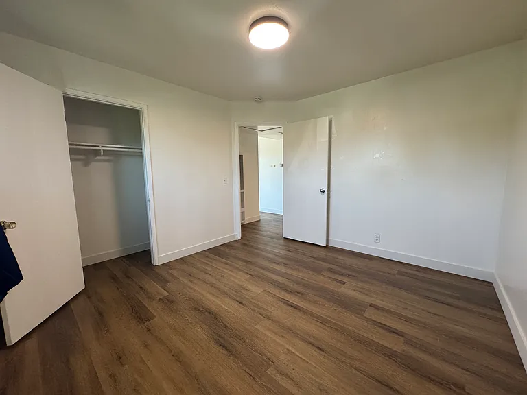86 Eastwood Ct — Photo 9