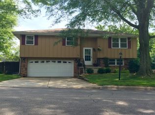 109 Devron Cir, East Peoria, IL 61611