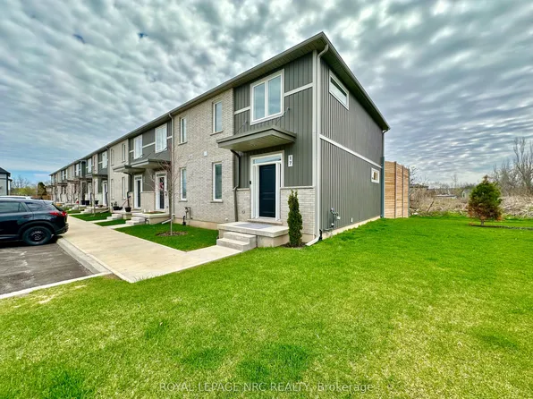 121A Moffatt St #17, Saint Catharines, ON L2P 2L5