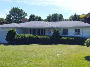 124 Athena Dr, Rochester, NY 14626