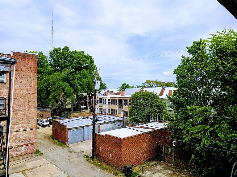 800 N. Sheppard St. — Photo 7