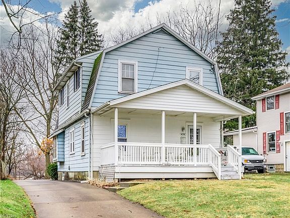 2nd image of 439 Loomis Ave