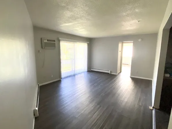 Eagle Crest Apartments, 4601 Independence Ave N #302, Minneapolis, MN 55428