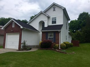 4000 Farmingham Woods Dr, Hermitage, TN 37076