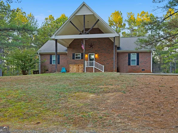 1907 Mountain Creek Church Rd, Starr, SC 29684