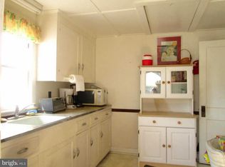 4 W James St, Fenwick Island, DE 19944